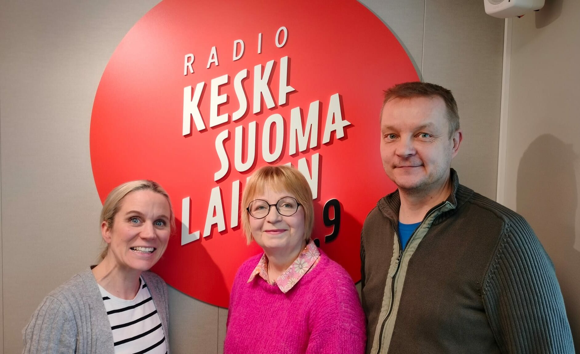 Uusi radio-ohjelma KulttuuriKorneri tarjoilee kulttuurin ajankohtaisia aiheita Keski-Suomesta