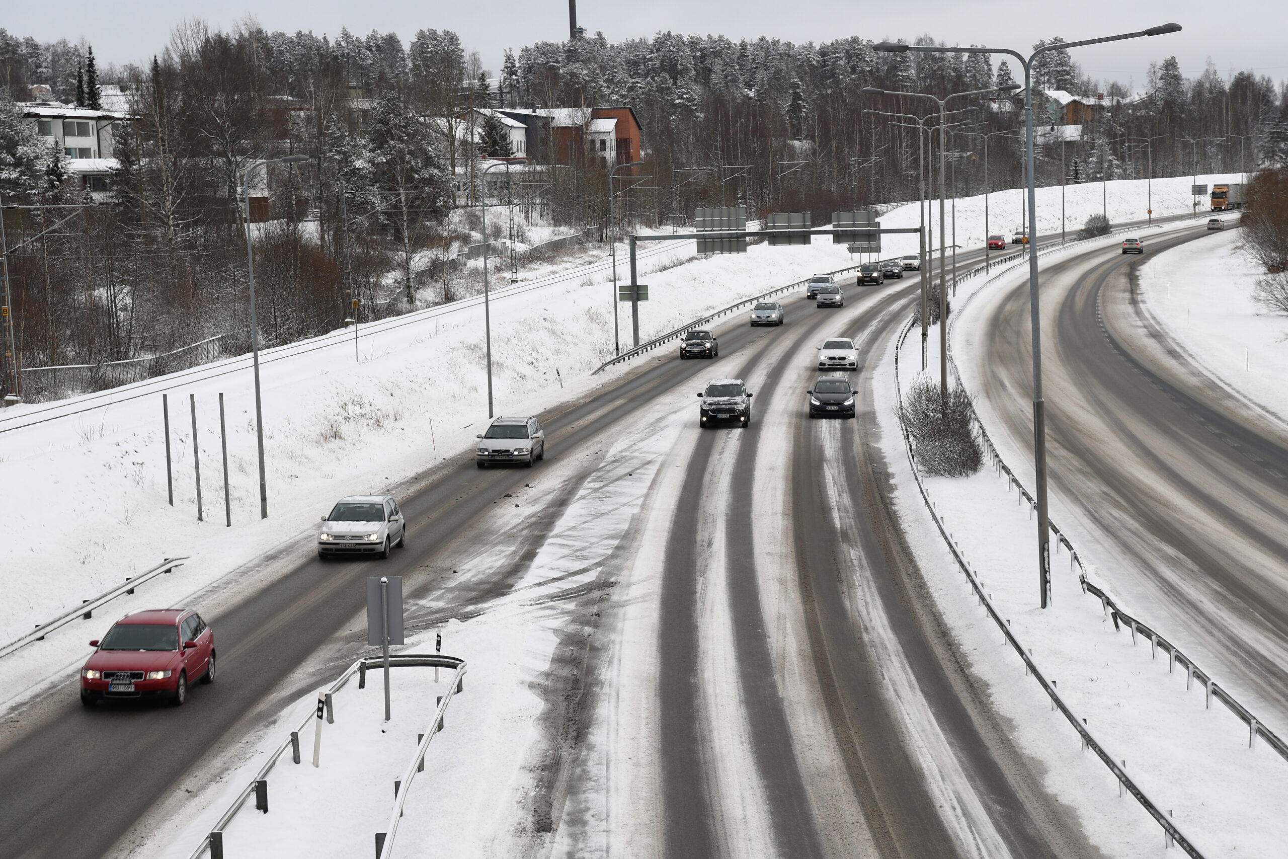 Maakuntahallitus: Monipuolinen liikenneverkko elinehto maakunnan elinvoimaisuudelle